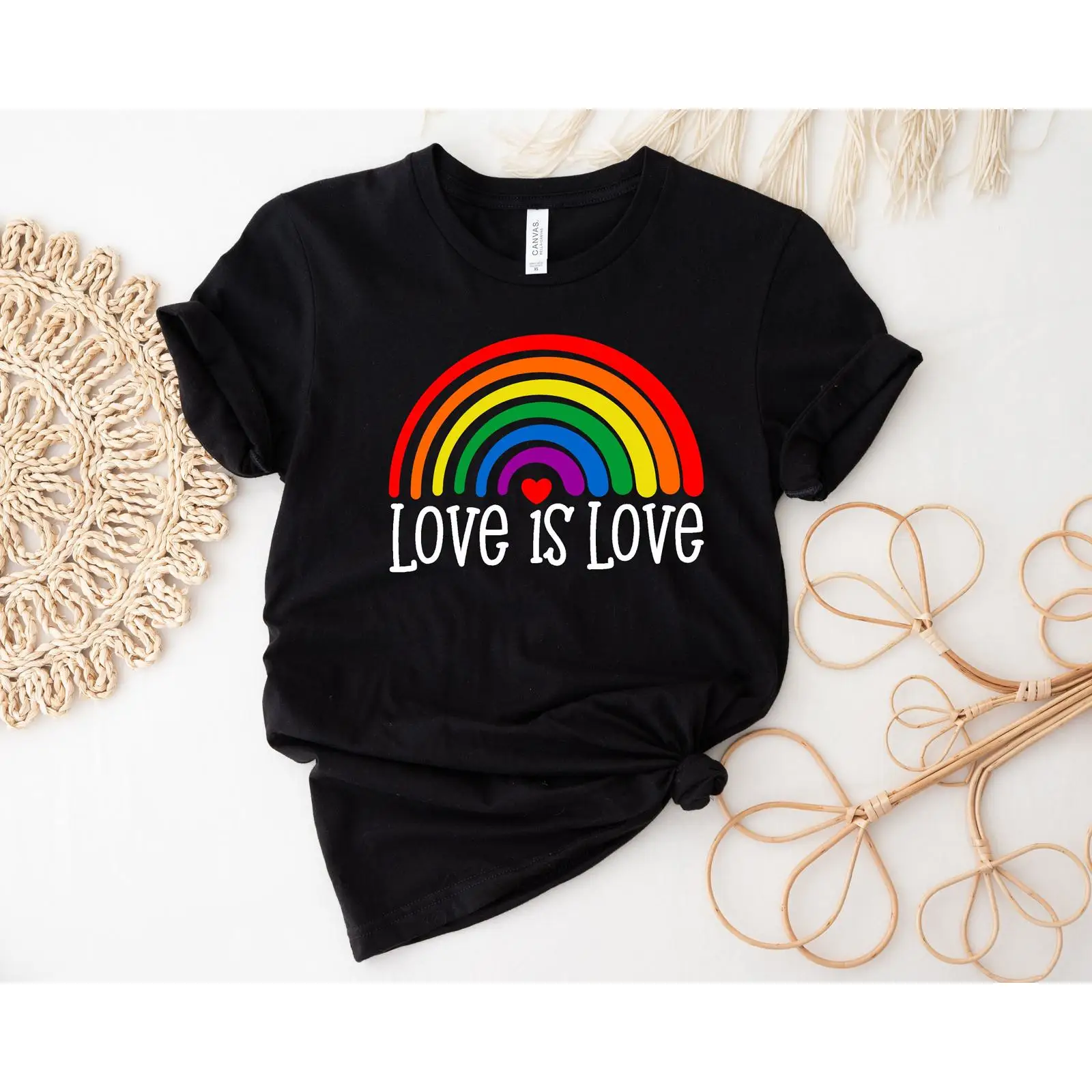 Vintage Fashion Community - T-shirt LGBTQ « L'amour est un