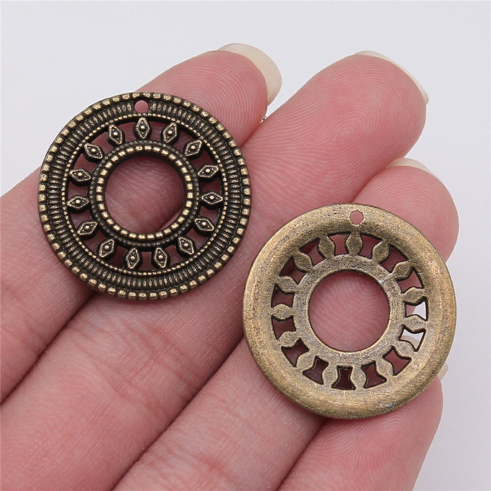 10 pièces de breloques circula - Vintage Fashion Tumblr avis et prix