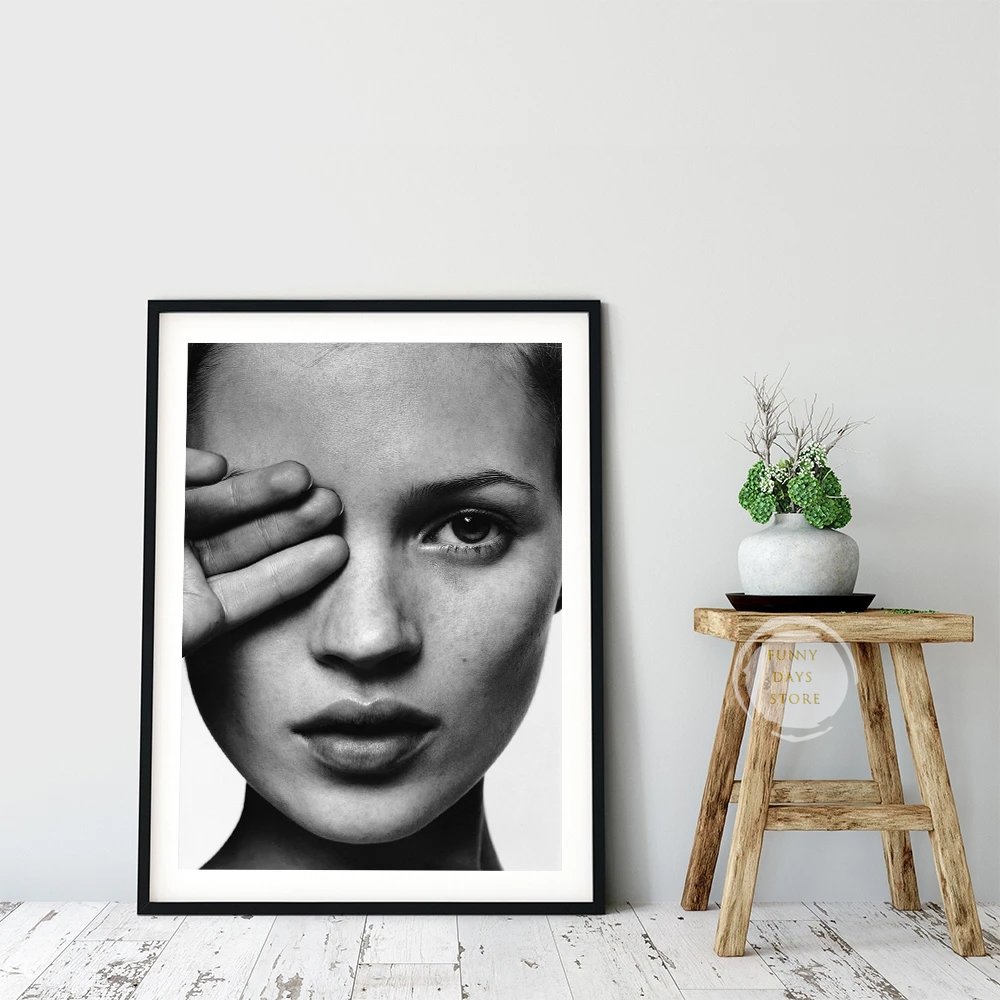 Affiche de supermodel Kate Mos - Vintage Vogue Fashion Poster avis et prix