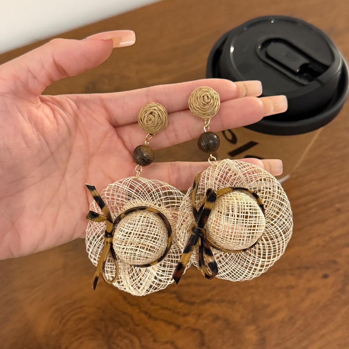 Boucles d'oreilles chapeau de  - Vintage Fashion Illustrations avis et prix
