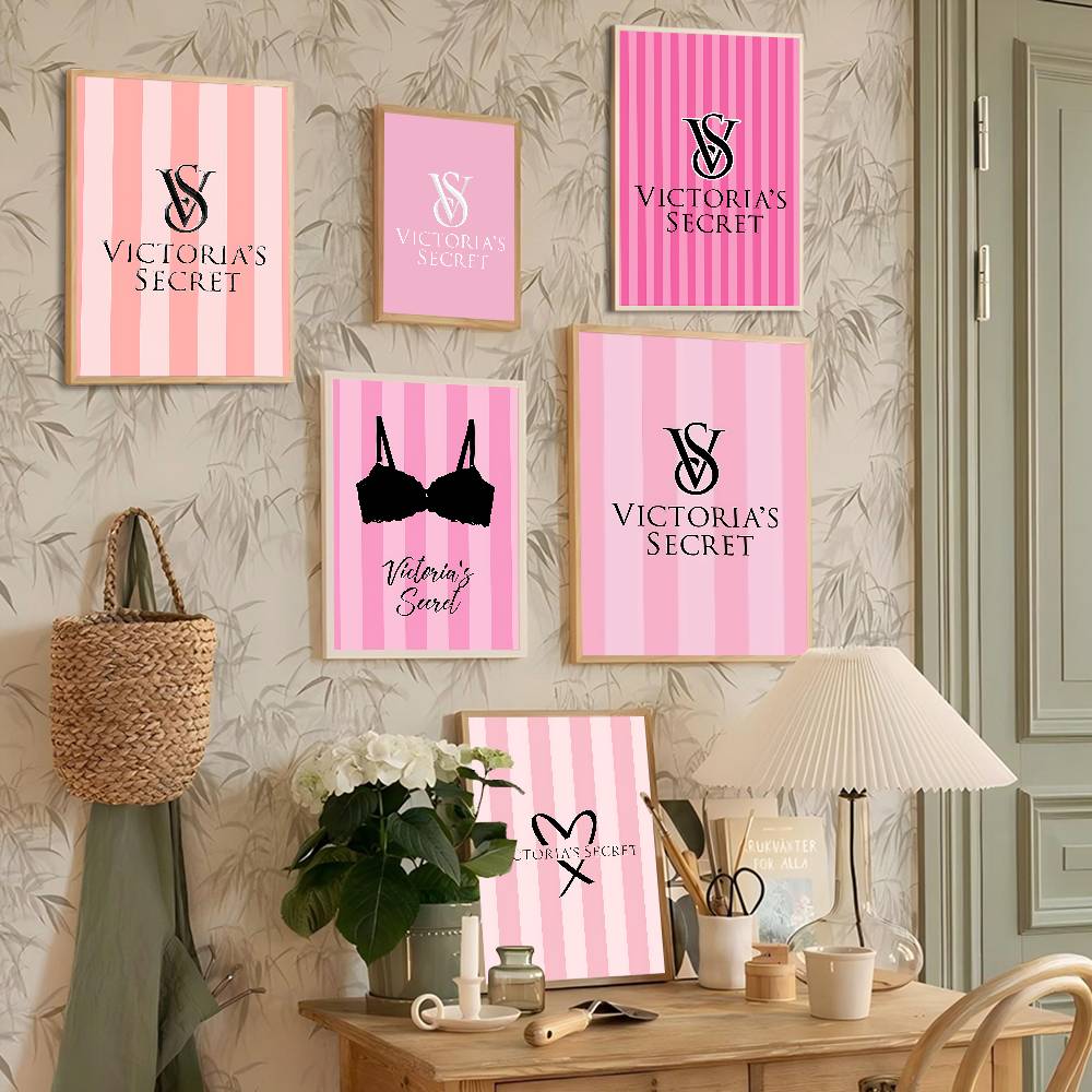 Affiches vintage V-Victorias-F - Vintage Fashion Wallpaper avis et prix